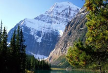 “前国脚”高峰抛弃那英和刚出生的孩子,19年过去他怎么样了?.